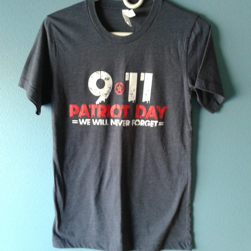 Canvas 911 Tee Shirt Size Small